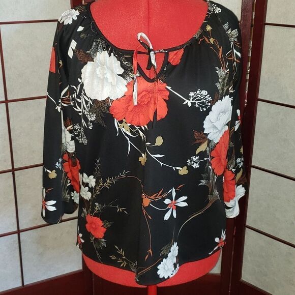 Teddi of California Black Floral Blouse - Picture 2 of 5